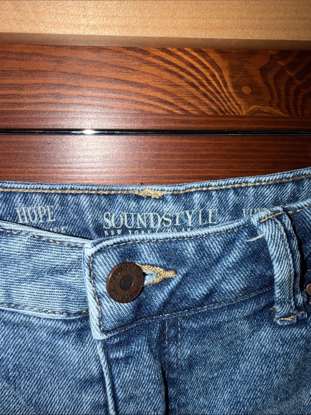 Soundstyle Vintage Stretch Hope High Rise Distressed Denim Shorts - Picture 4 of 7